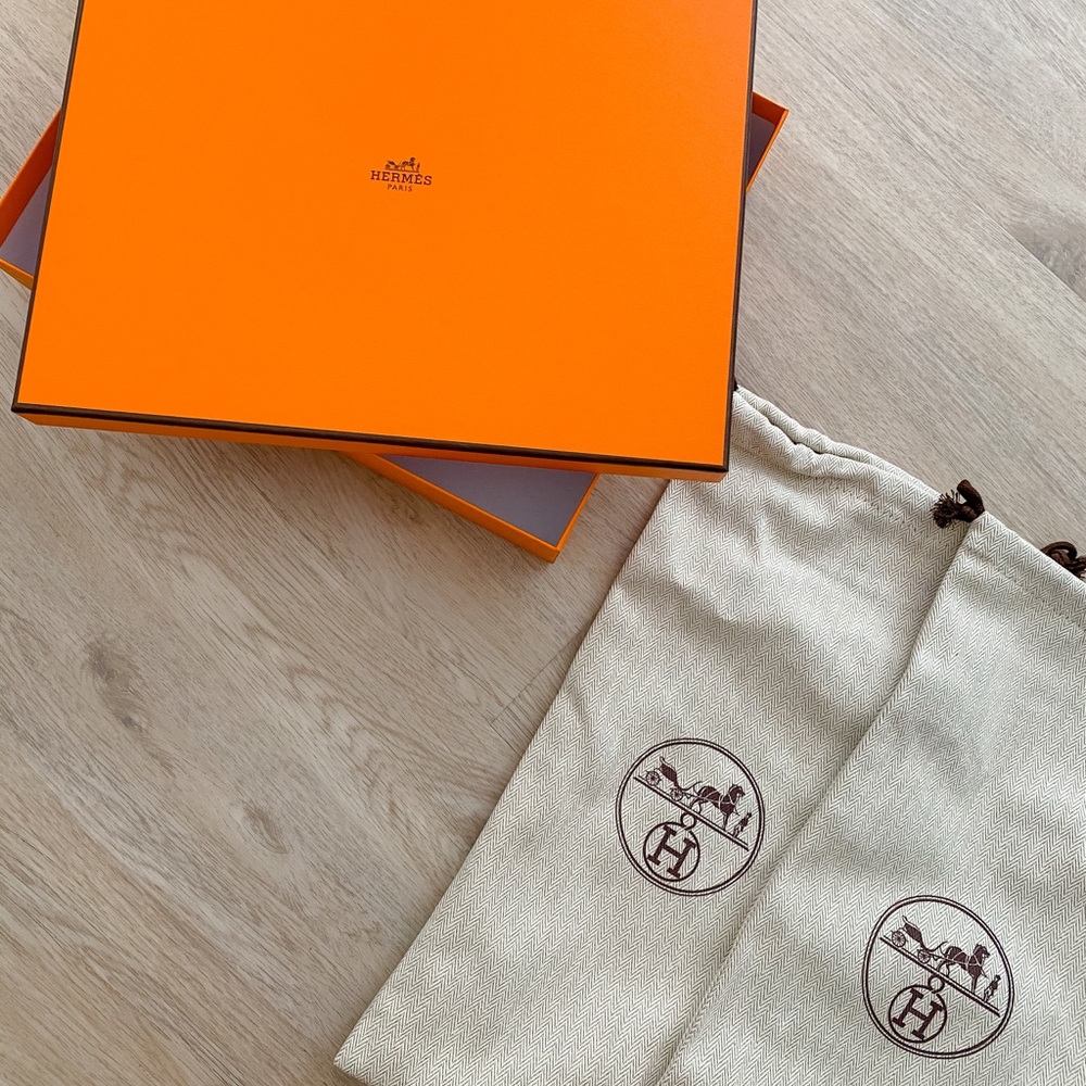 Hermès gift box dust bags and ribbon set
